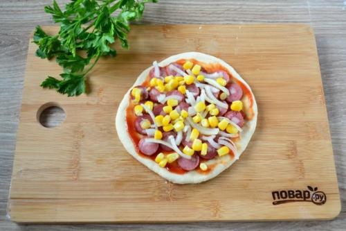 Мини - пиццы.  Ингредиенты: 03