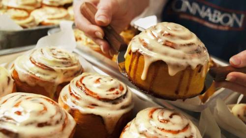 Пышные и ароматные булочки синнабон.