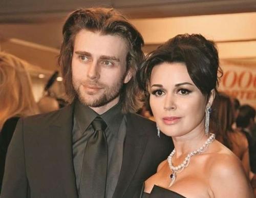 Настя. Такая красивая и душевная, кому она нравится? 04