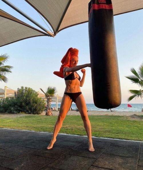 Не знаешь, что подарить? 04