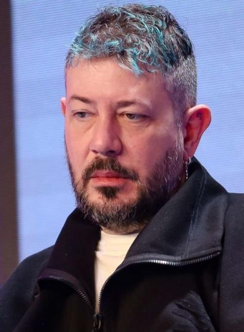 После выпуска Натальной Карты с Олесей Иванченко Артемия Лебедева захейтили за грубость и токсичное поведение. 02