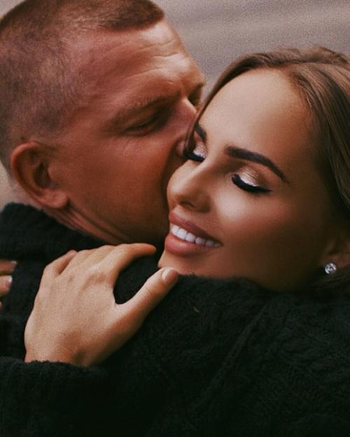 Певица Ханна с мужем и дочкой Адрианой пашу! 03