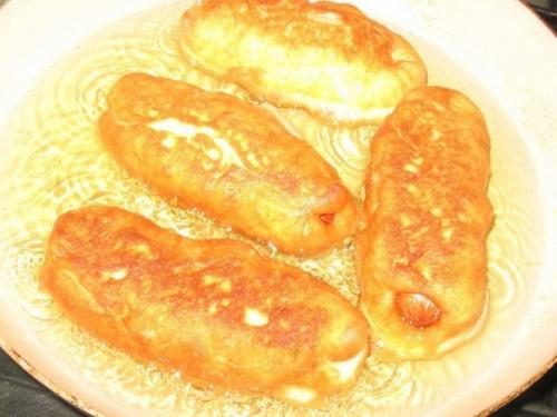 Жареные сосиски в тесте. 07