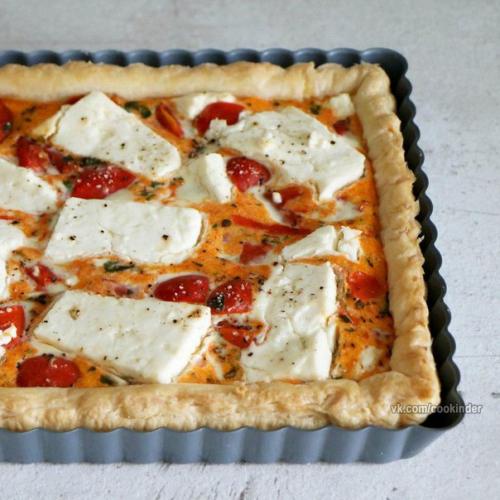 Пирог с помидорами и сыром фета. Пирог с томатами и сыром Фета.