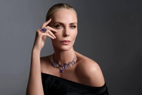 Делимся первыми кадрами нового ювелирного кампейна Dior с Шарлиз терон и это что-то нереальное.

