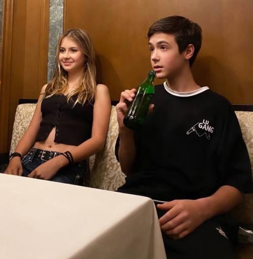 Заклятые Подруги боня и водонаева встретились на красной площади и познакомили детей. 03 Заклятые Подруги боня и водонаева встретились на красной площади и познакомили детей. 03