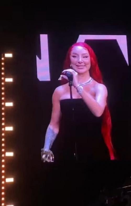 Анна асти на Жаре. 01