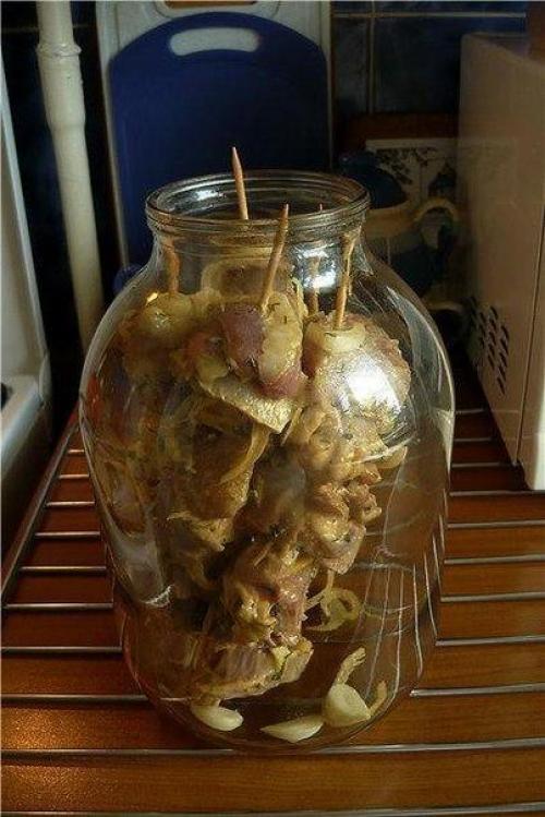 Мы готовим дома шашлык в банке. 01