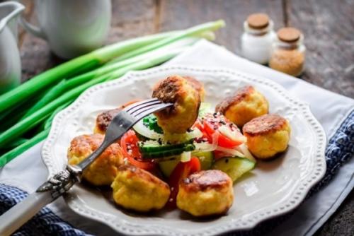 Фрикадельки с морковью и луком. Фрикадельки с морковью и луком.