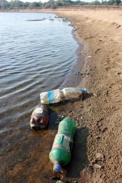 Смотрю я на это небо голубое и чистое, на теплую отличную погоду и вроде радостно очень даже! 01