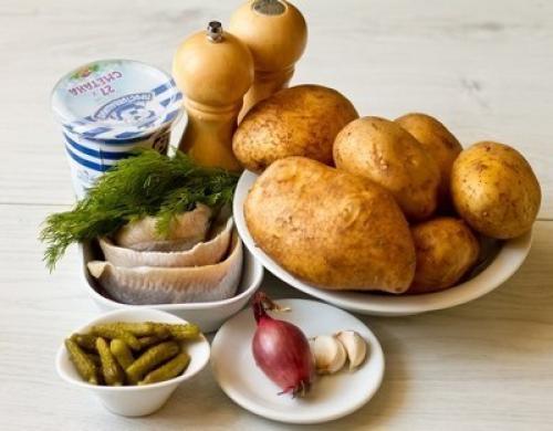 Печеный картофель с селедочным соусом. 01