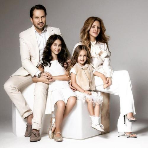 Александр ревва и его прекрасная семья!