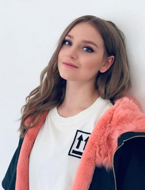 Шикарная Карина асмус - сестра Кристины асмус. 01