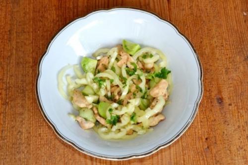 Салат с курицей и зелеными помидорами. 02