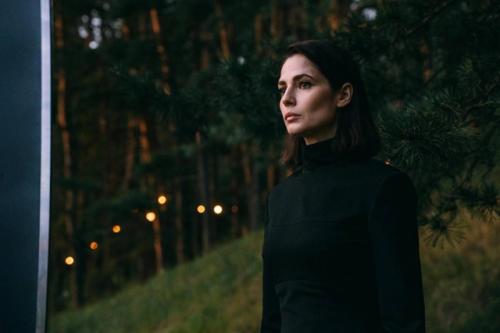 На съемках нового сериала Полдень царит настоящая жара - и не только из-за летней погоды! 04