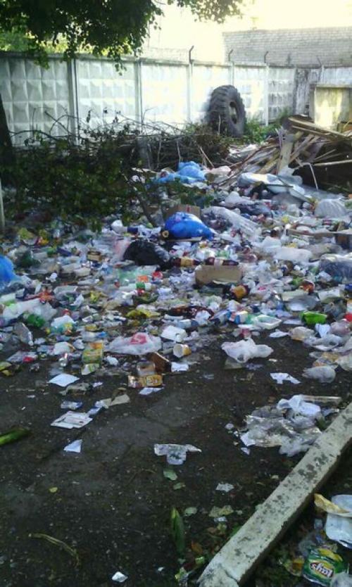 Данная ситуация около года продолжается. 01