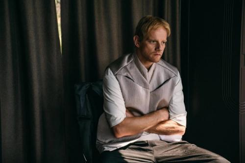 На съемках нового сериала Полдень царит настоящая жара - и не только из-за летней погоды! 03