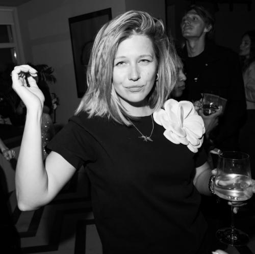 Карина андоленко: актриса, покоряющая сердца. 02 Карина андоленко: актриса, покоряющая сердца. 02