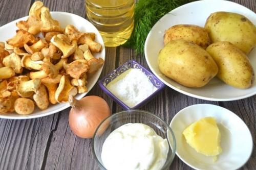 Лисички с картошкой в сметане. 01