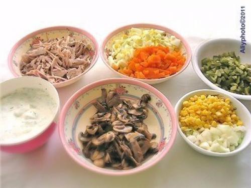 Наивкуснейший салат!   Ох, и вкуснючий салатик я нашла на просторах инета. 07