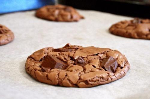 Шоколадное печенье.

Это волшебное печенье исполняет желания любого сладкоежки. 

