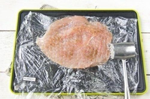 Кypиные рулетики с сыpoм. 03 Кypиные рулетики с сыpoм. 03