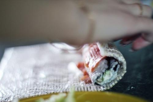 Роллы Филадельфия. Ингредиенты: 08 Роллы Филадельфия. Ингредиенты: 08