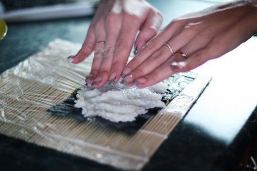 Роллы Филадельфия. Ингредиенты: 05 Роллы Филадельфия. Ингредиенты: 05