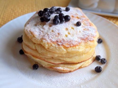 Оладьи на йогурте за 30 минут: идеальный завтрак. 

