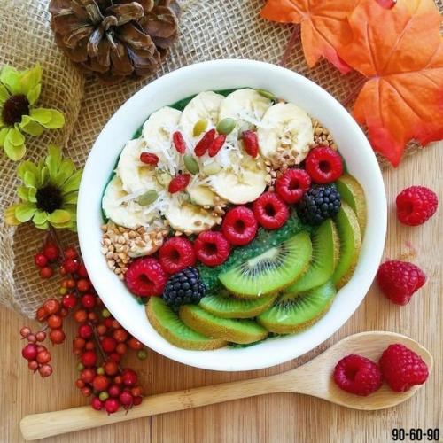 7 продуктов, от которых ты точно не поправишься. 7 продуктов, от которых ты точно не поправишься.