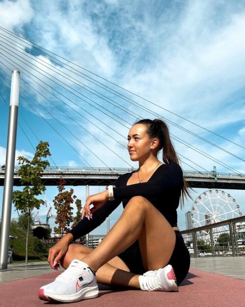 Гузель ахмадуллина родом из Башкирии и занимается дисциплиной кросс - кантри с 12 лет. 03