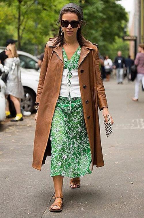 Тренд: Ким кардашьян, Наталья гольденберг, Анна делло руссо и другие носят пояс - корсет.
