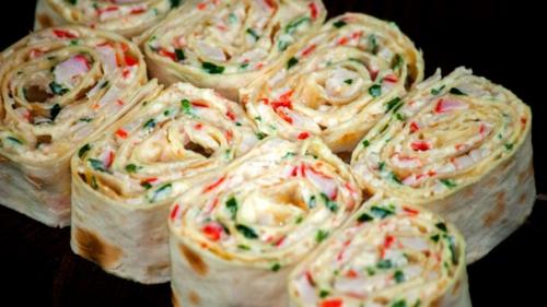 10 самых вкусных рулетиков из лаваша. 01 10 самых вкусных рулетиков из лаваша. 01