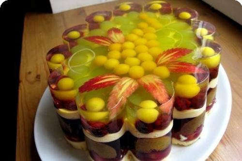 Желейно - фруктовый торт.