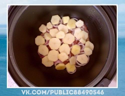 Невероятный рецептик.  Мясо по-французски в мультиварке. 01