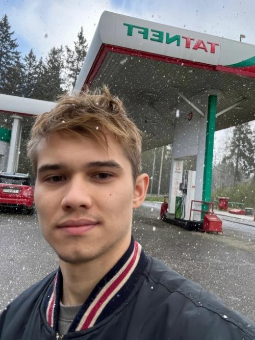 Павел деревянко недавно пообщался с рузилем и славой Копейкиными.  