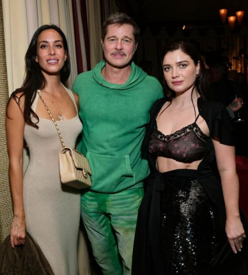 Брэд питт впервые появился на публике после шума вокруг его откровенных фото - и сделал это вместе с возлюбленной Инес де Рамон. 02