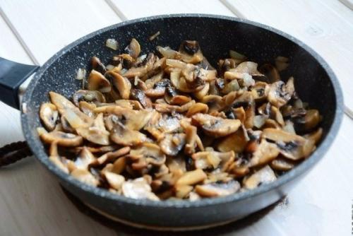 Гречка с курицей, запеченная в сливках. 01