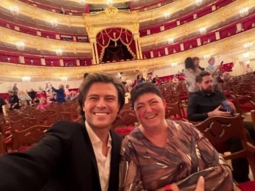 Прохор Шаляпин вместе с мамой Еленой Ивановной провели замечательные выходные в большом театре. 01
