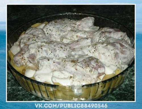 Очень ароматно.  Картошка с куриными ножками в духовке. 03