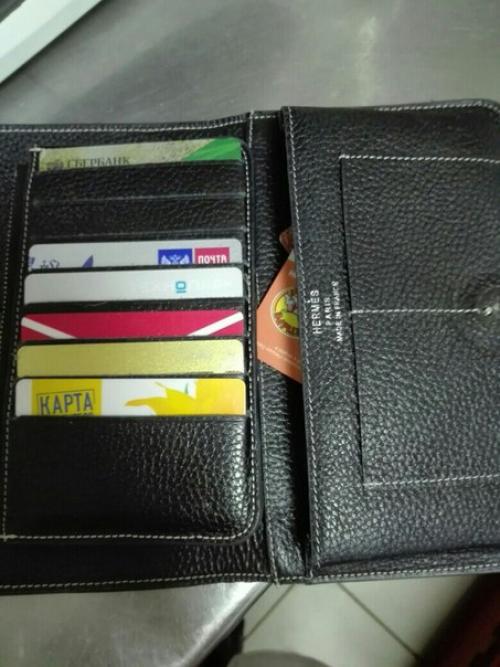 Добрый день. Был утерян кошелек, время 12: 00-12: 20. 01