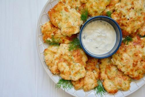 Рубленые куриные котлетки с сыром. Рубленые куриные котлетки с сыром.