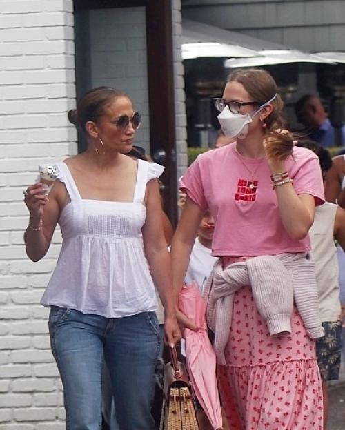 У нас появилась новая Гретта тунберг. 01