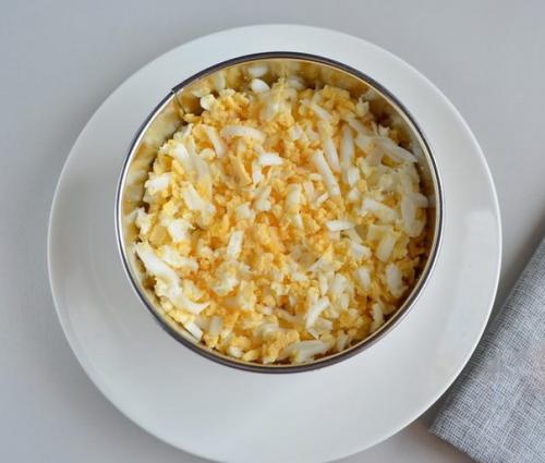 Салат с сельдью Фаворит. 03