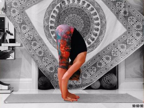 Лишь в том случае, если тебе роют яму - не мешай, закончат - сделаешь себе бассейн.