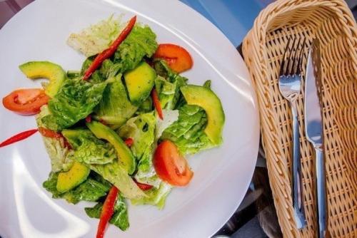 Готовимся к празднику: салаты без майонеза. 01