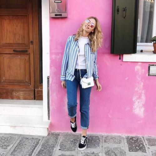 Делайте это раз в неделю - и ваше лицо будет выглядеть на 10 лет моложе.

