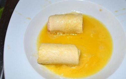 Жареные рулетики из хлеба. 06 Жареные рулетики из хлеба. 06