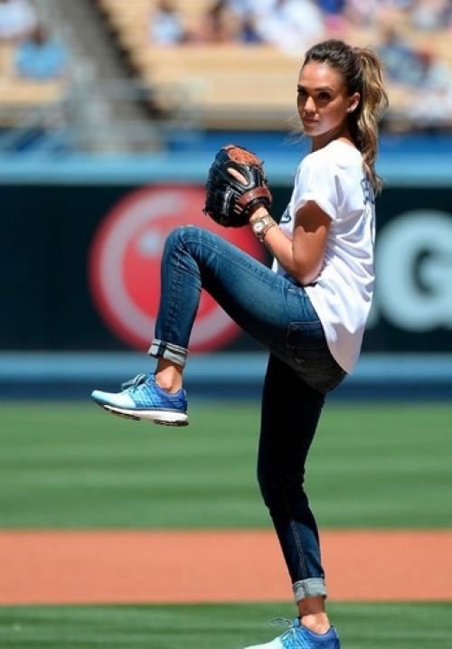 Джессика альба:  фитнес - это не какая-то сложная наука, это под силу каждому.