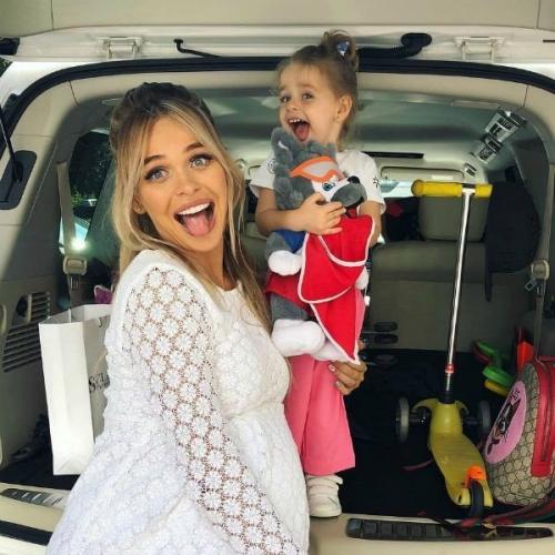 Анна хилькевич в роли мамы. 02